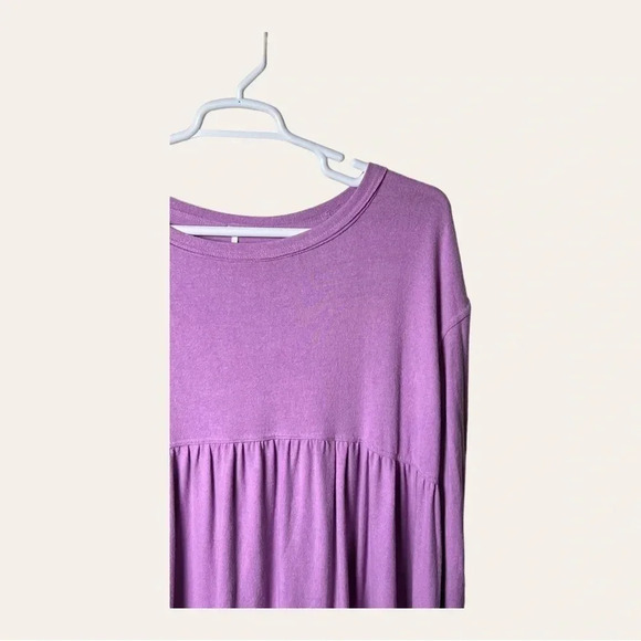 0267. Free PEOPLE‎ LAVENDER LONG SLEEVE TOP SIZE MEDIUM OVERSIZED - Picture 3 of 10